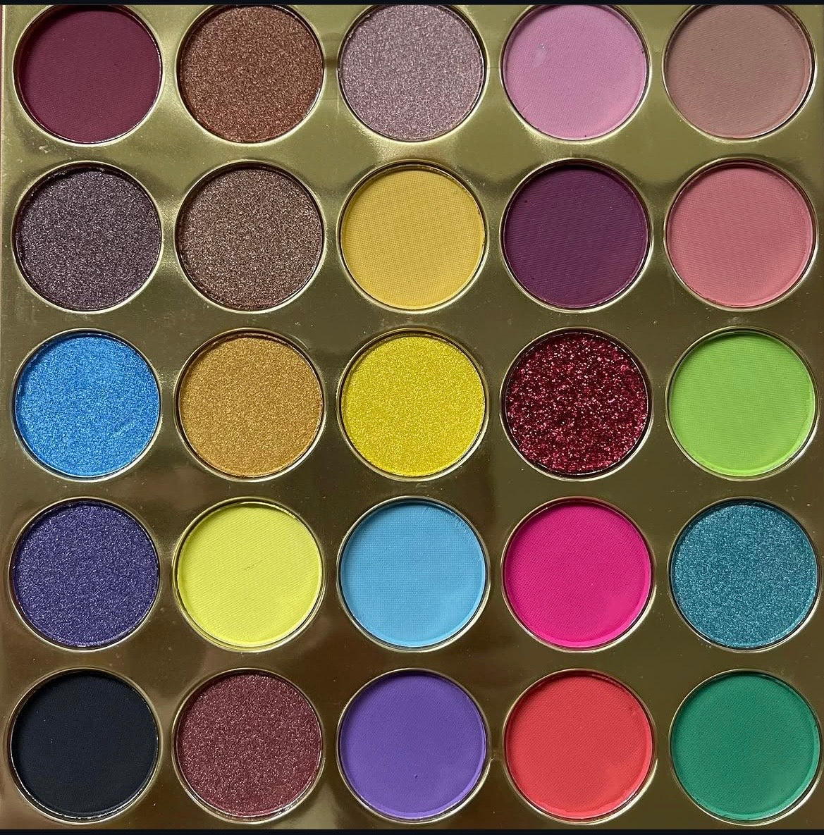 IIKANDI Eyeshadow Power Palette